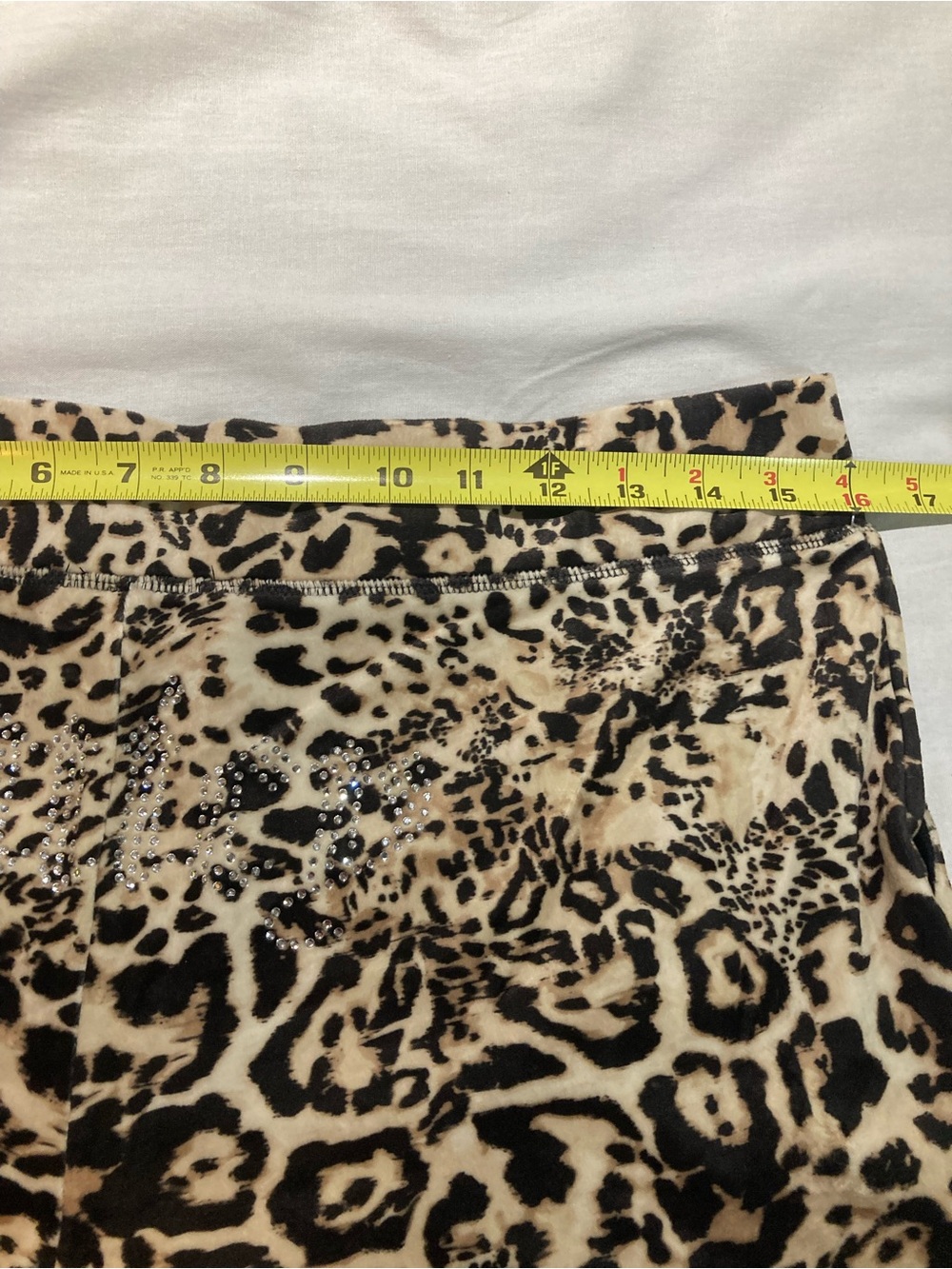 Juicy Couture Leopard Print Velour Track Suit, Women’s size medium, NWT! $179 - Picture 4 of 13